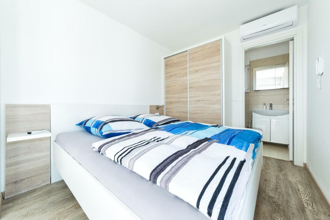Kuca Buzov - Holiday House In Croatia Srima Exteriör bild